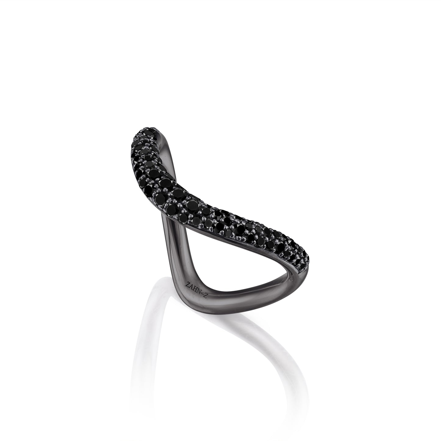 ZAHA's Pavé Black Diamonds & Blackened Platinum Shadow Band