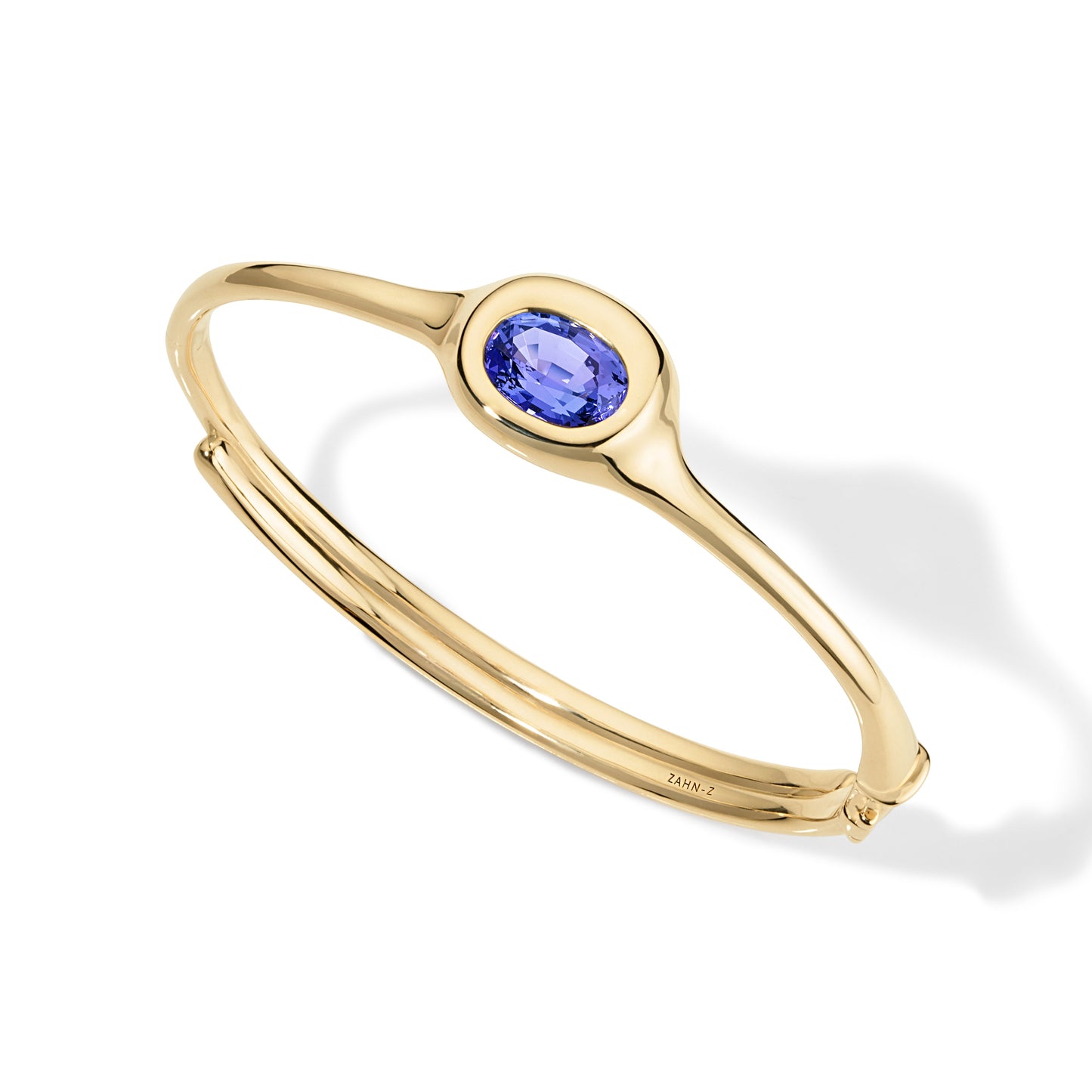 Beluga Bangle Oval Tanzanite