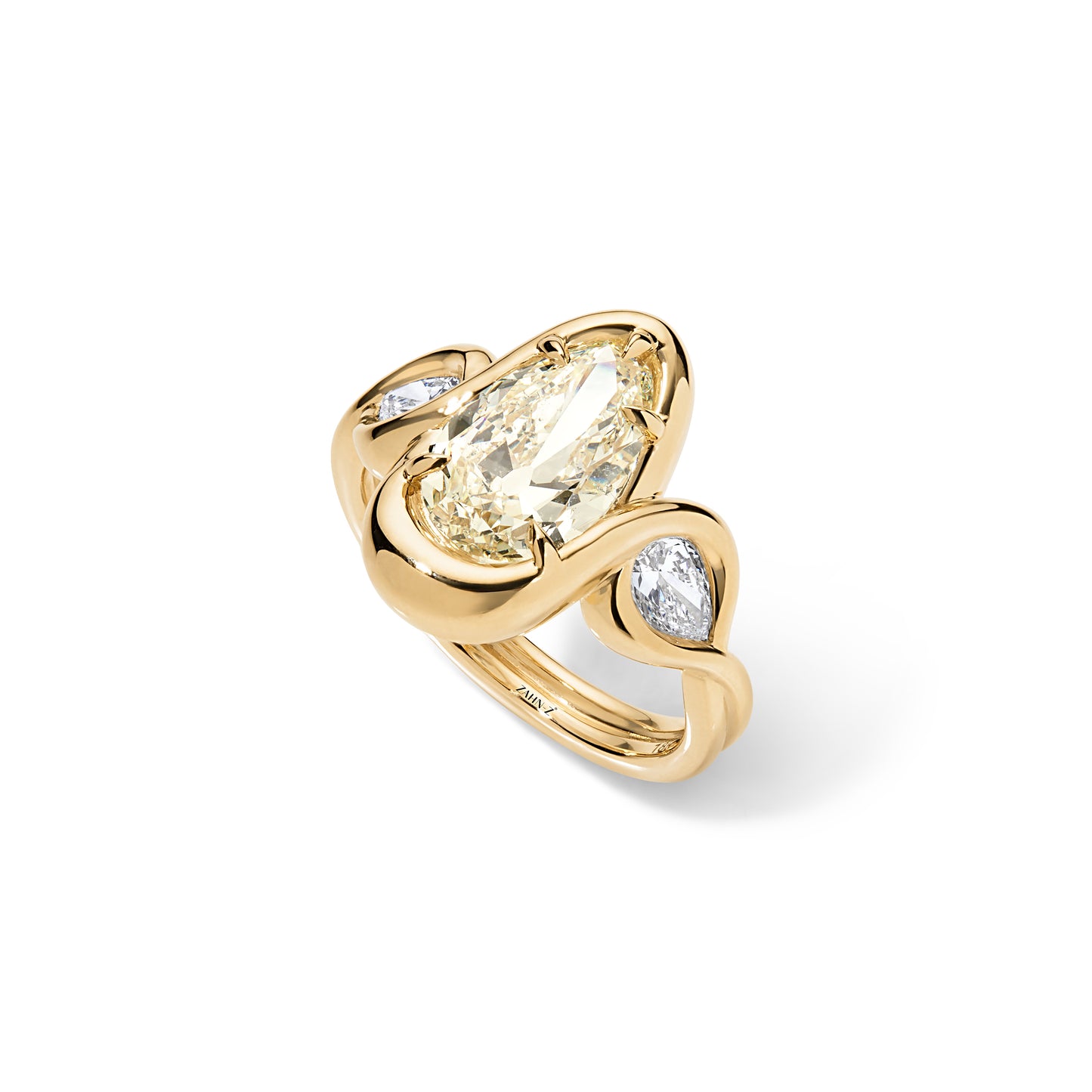 Layla Pear Cut Light Champagne Diamond