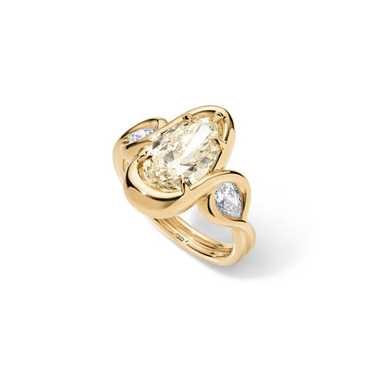 Layla Pear Cut Light Champagne Diamond