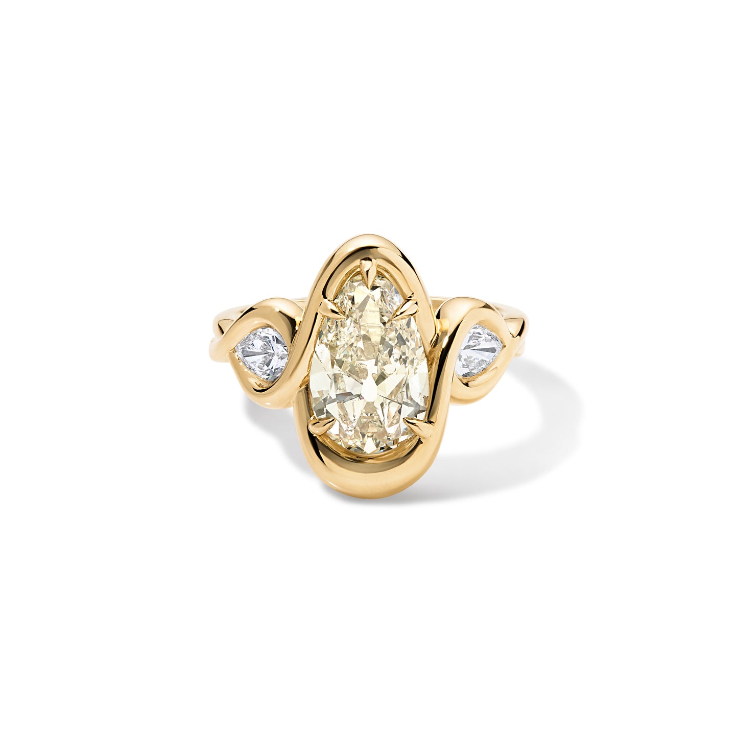 Layla Pear Cut Light Champagne Diamond