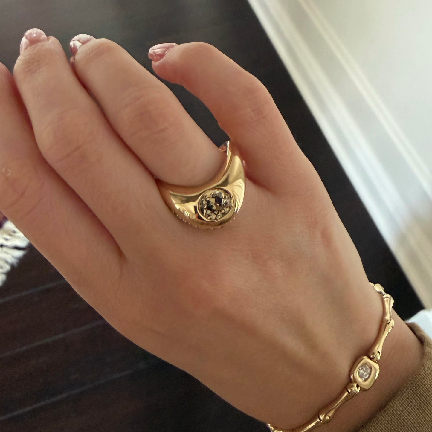 ZAHA'S Secrets Oval Cut Champagne Diamond