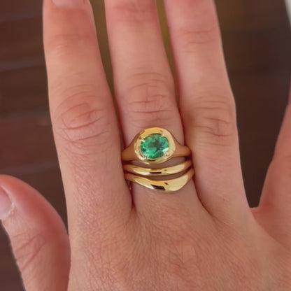 Beluga 02 Oval Cut Emerald